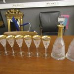 687 7685 CARAFES